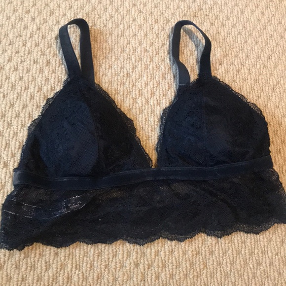 VS Bralette - Picture 2 of 3